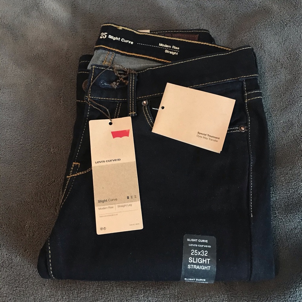 Levi’s Slight Curve Modern Rise Straight Leg Low Rise Jeans 25x32